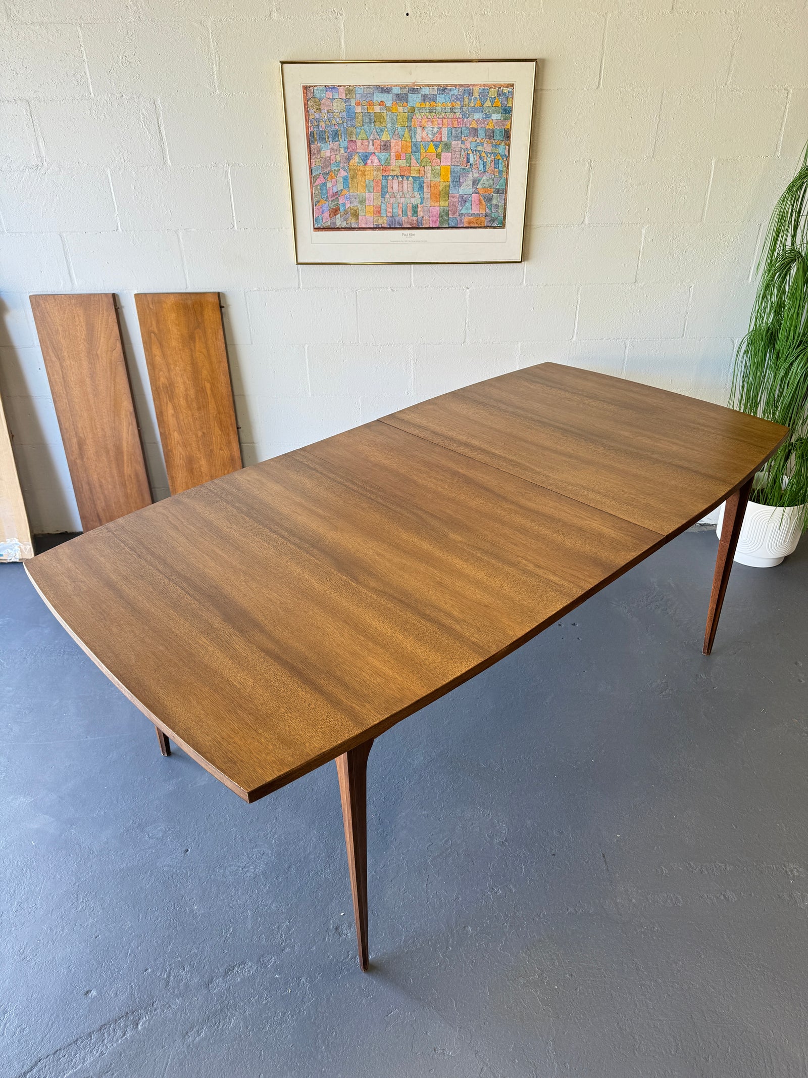 Broyhill ブロイヒル バタフライテーブル ローチェスト テーブル Broyhill Brasilia Extension Dining Table – Warehaus Orlando