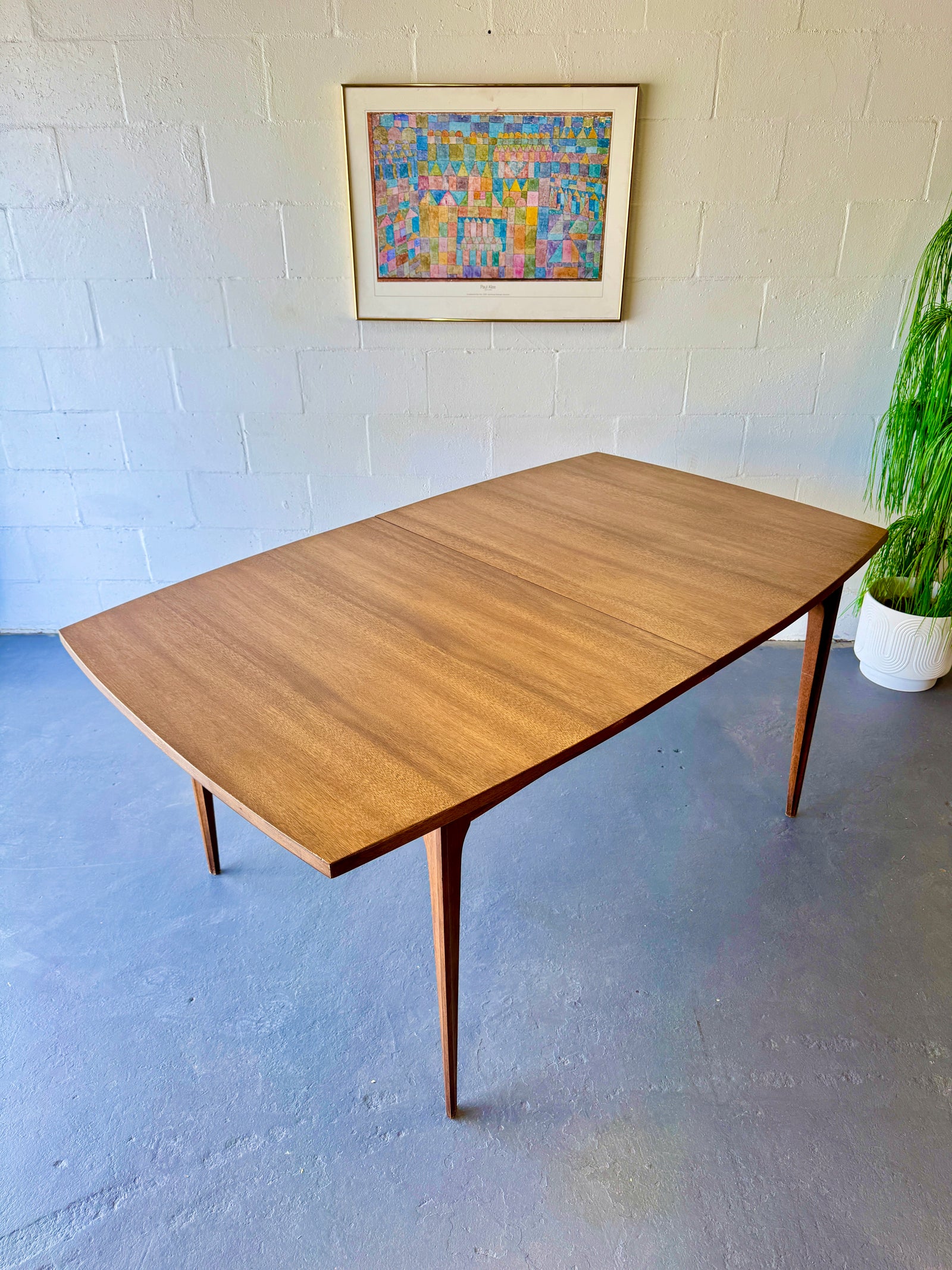 Broyhill Brasilia Extension Dining Table – Warehaus Orlando