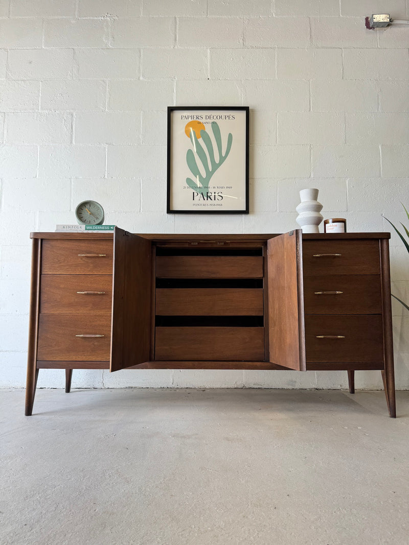 Mid century Broyhill 'Saga' Triple Dresser