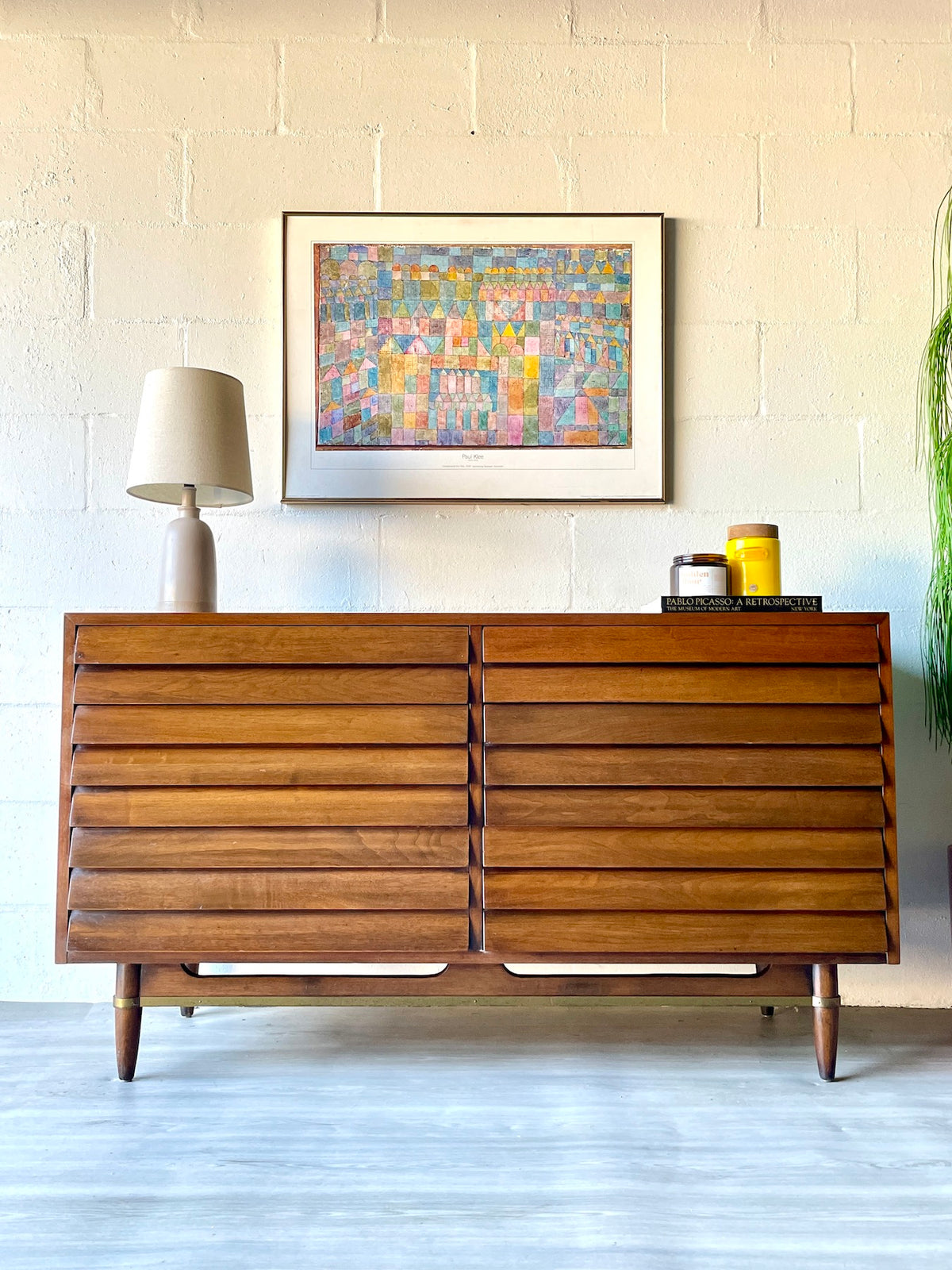 American of Martinsville 'Dania' Dresser – Warehaus Orlando American of Martinsville 'Dania' Dresser – Warehaus Orlando