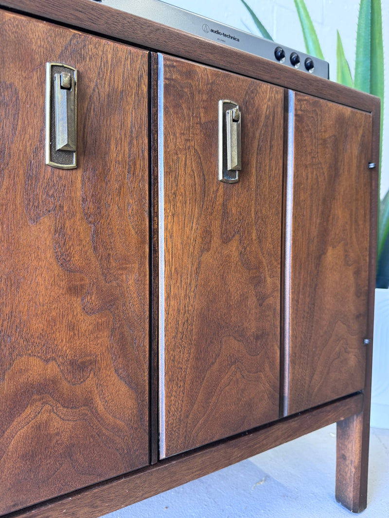 Mid century side table/petite cabinet by Broyhill