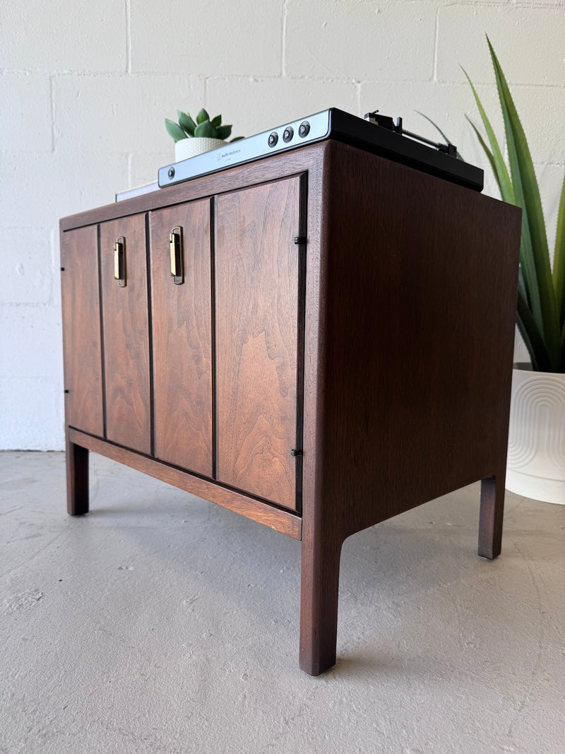 Mid century side table/petite cabinet by Broyhill