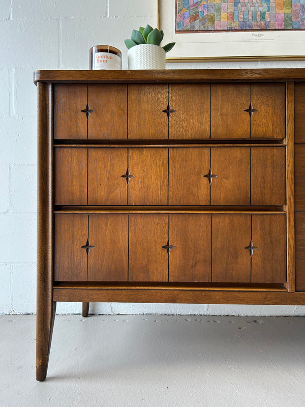 Mid century Broyhill 'Saga' lowboy dresser